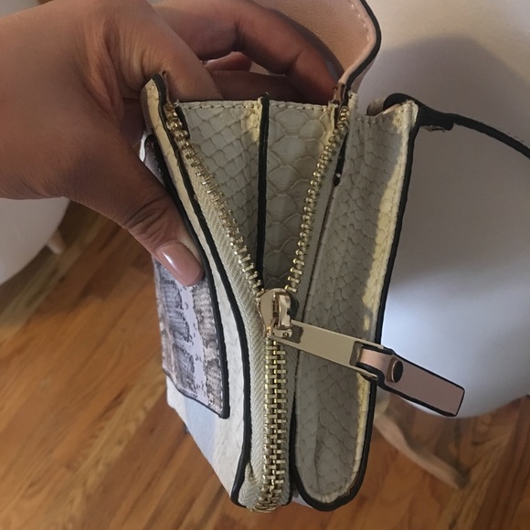 ‼️SOLD‼️Aldo Pink & Beige Crossbody Purse - Picture 9 of 15
